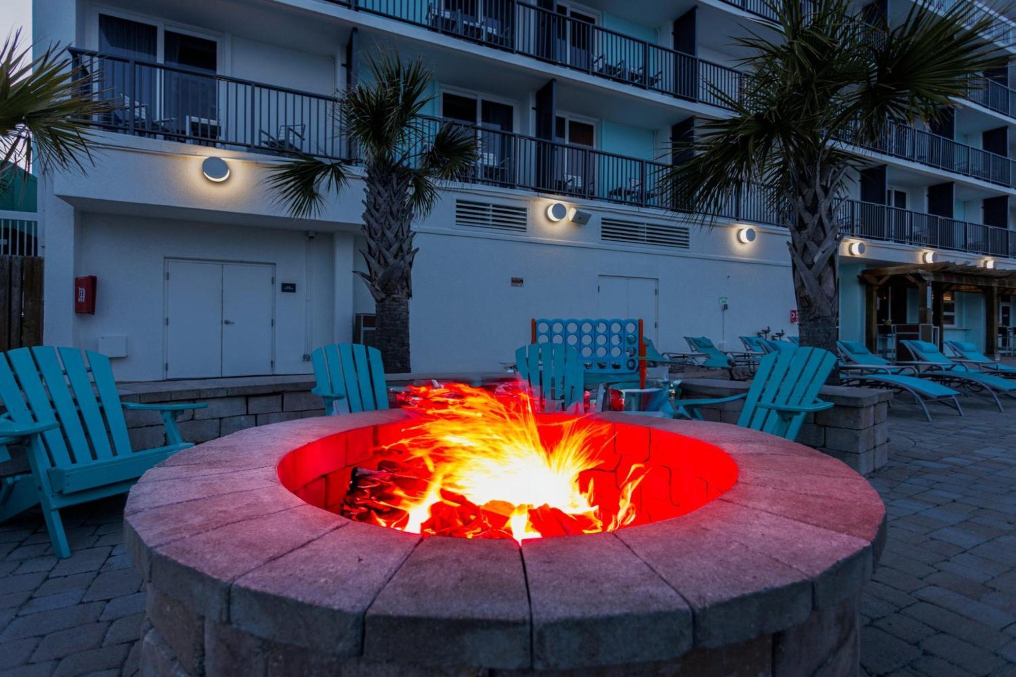 Holiday Inn Resort Oceanfront At Surfside Beach By Ihg Экстерьер фото